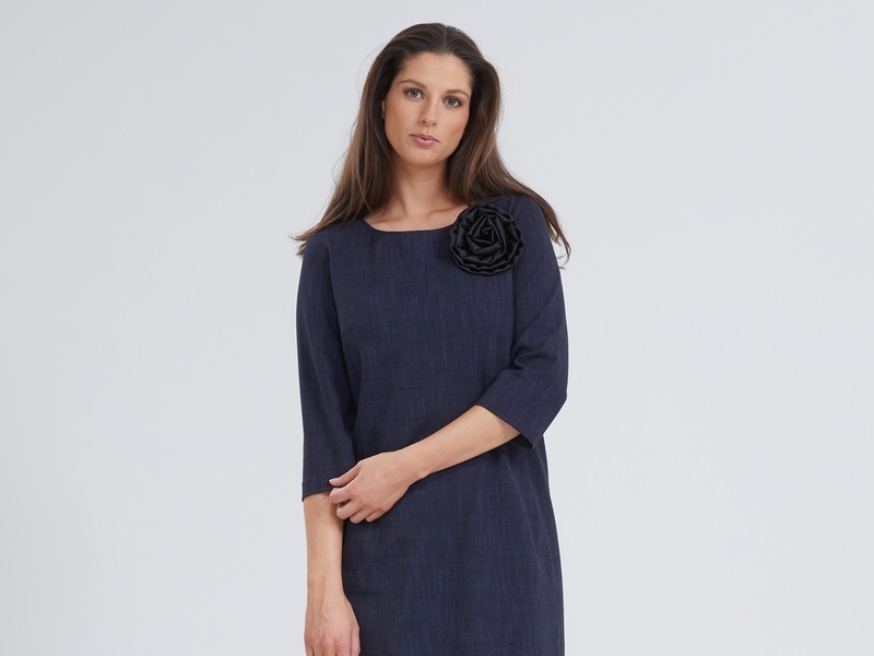 Marine blauwe t-shirt met handtas print en blauwe damesbroek